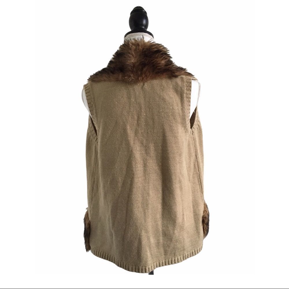 Metallic Knit Faux Fur Collar Sleeveless Vest Tan Gold & Brown Women’s Small - Picture 3 of 4